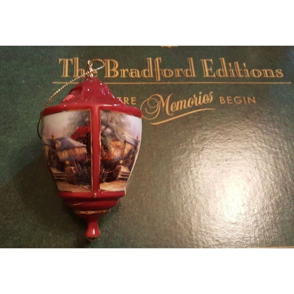 Thomas Kinkade Bradford Editions Heirloom Ornament Lite Cover Holly Hock House